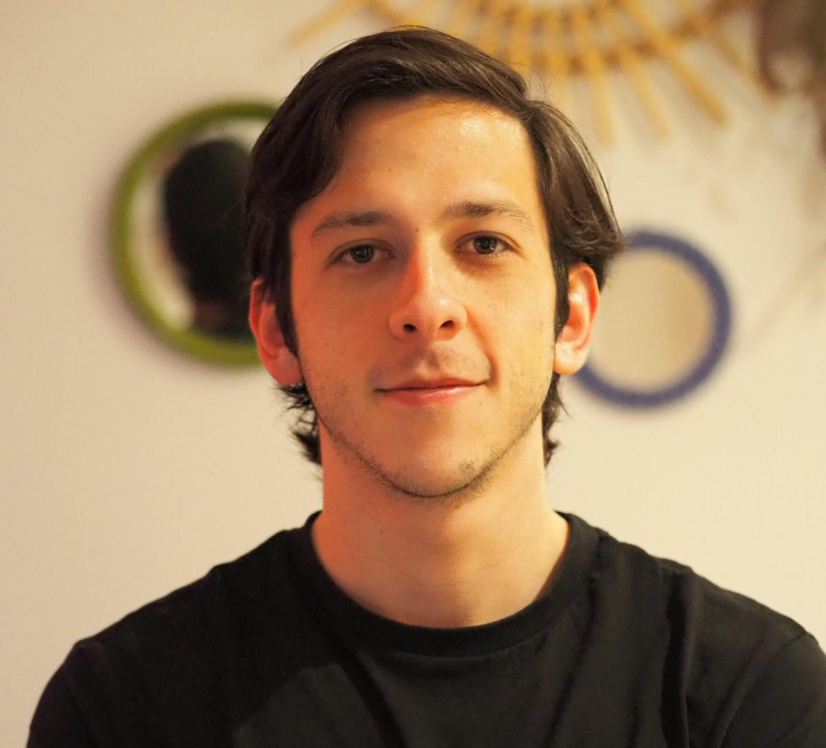 Retrato de Enzo Mazzariol